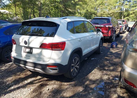 2024 Volkswagen Taos 1.5T Se из США, поврежденный, VIN 3VVSX7B22RM002386